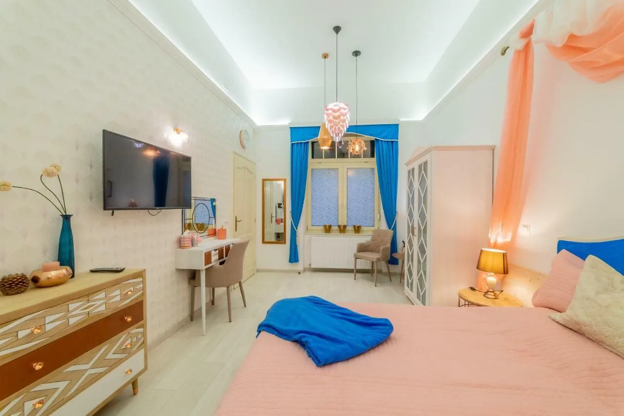 Urban Nest Synagouge Budapest Apartment